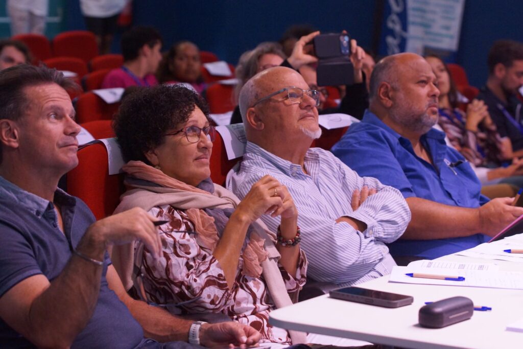 Le jury attentif aux travaux des étudiants